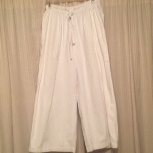 Woman within wide leg ankle pants. Sz 14w